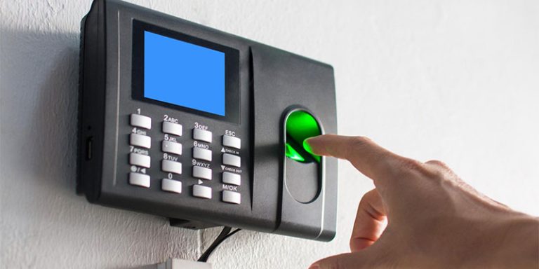 بهترین دستگاه حضور و غیاب برای کسب‌وکارهای کوچک